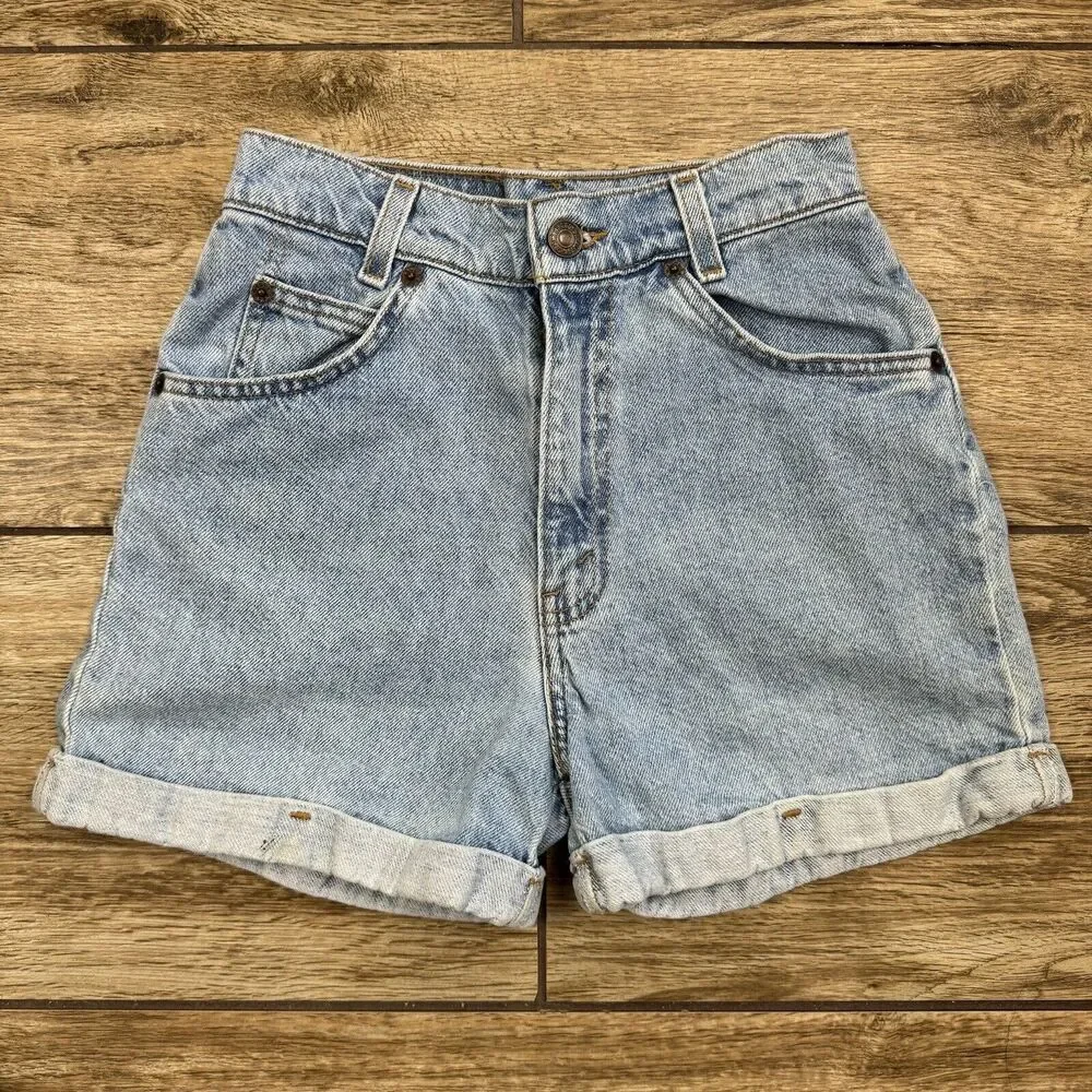 Vintage Levi Denim Jean Shorts Size Slim 14 mis - Picture 2 of 12